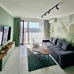 Sea View Lux - Etara Iv سفيتي فلاس